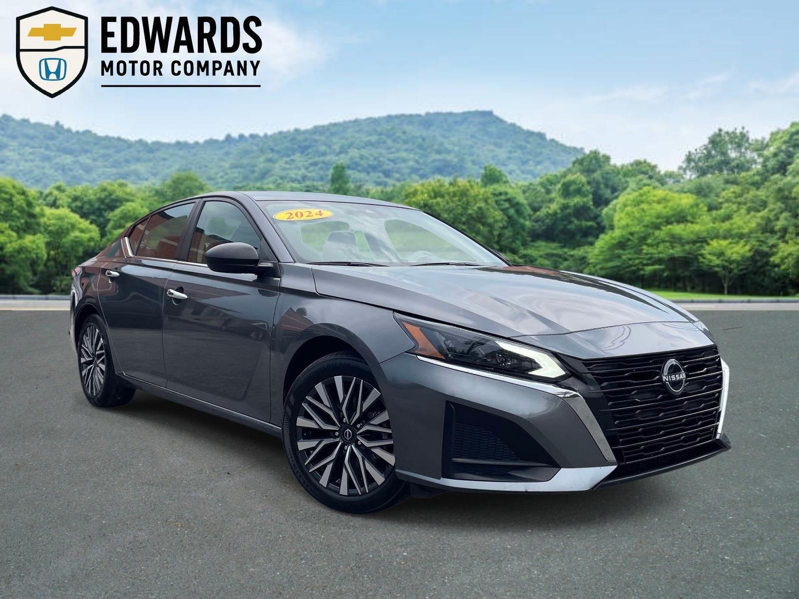 Gray (Gun Metallic) 2024 Nissan Altima Sedan Front-Wheel Drive Continuously Variable Transmission