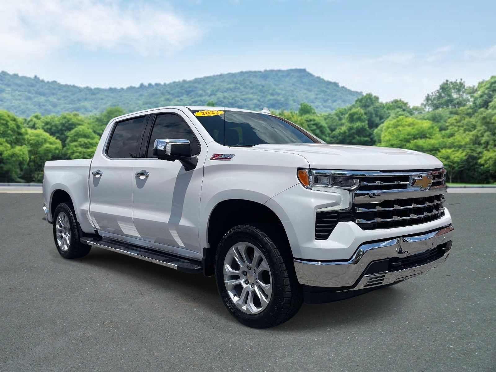 Summit White 2022 Chevrolet Silverado 1500 Pickup Truck Four-Wheel Drive Automatic