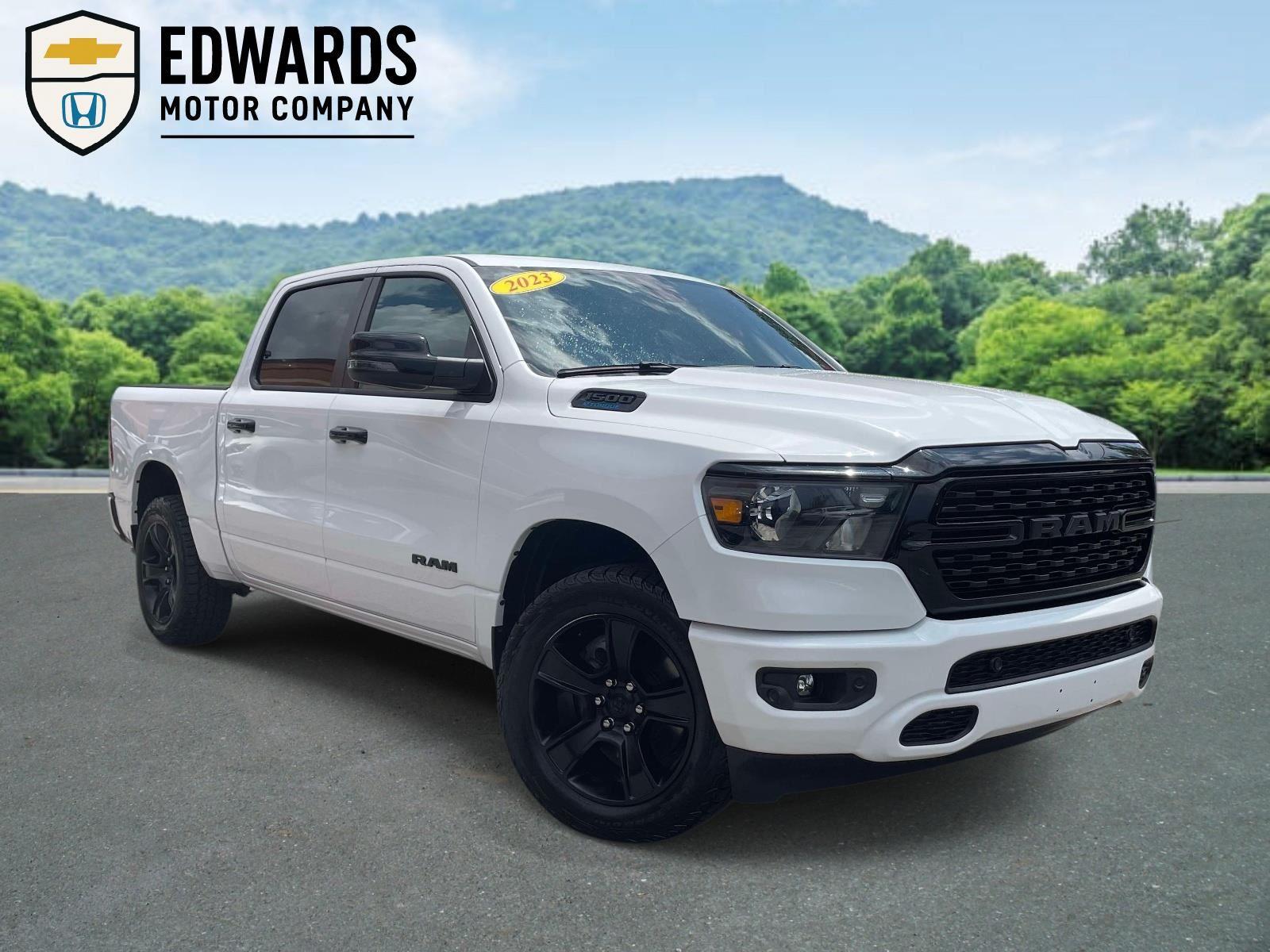 Bright White Clearcoat 2023 RAM 1500 Pickup Truck Four-Wheel Drive 8-Speed Automatic