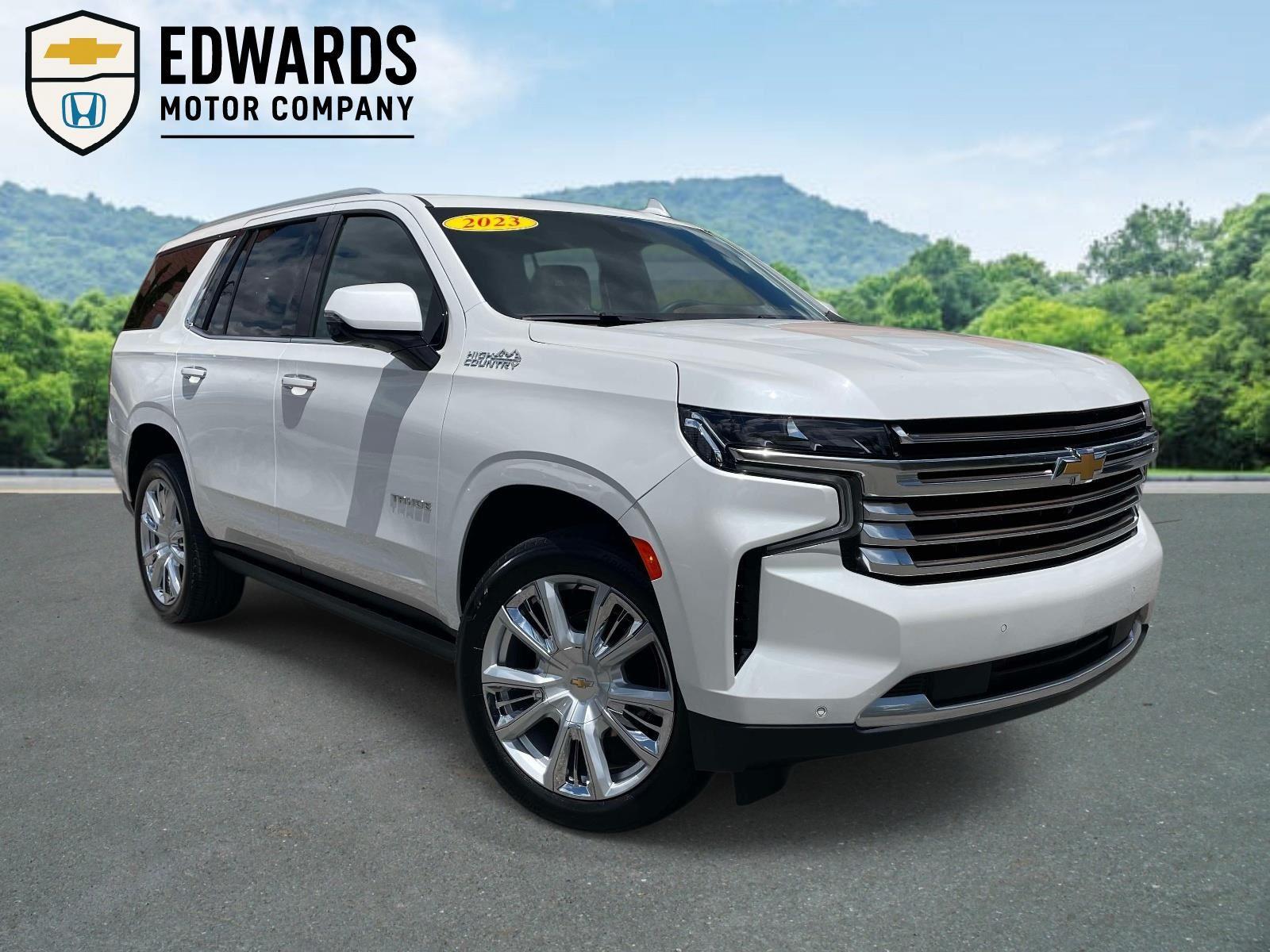 White (Iridescent Pearl Tricoat) 2023 Chevrolet Tahoe SUV / Crossover Four-Wheel Drive Automatic