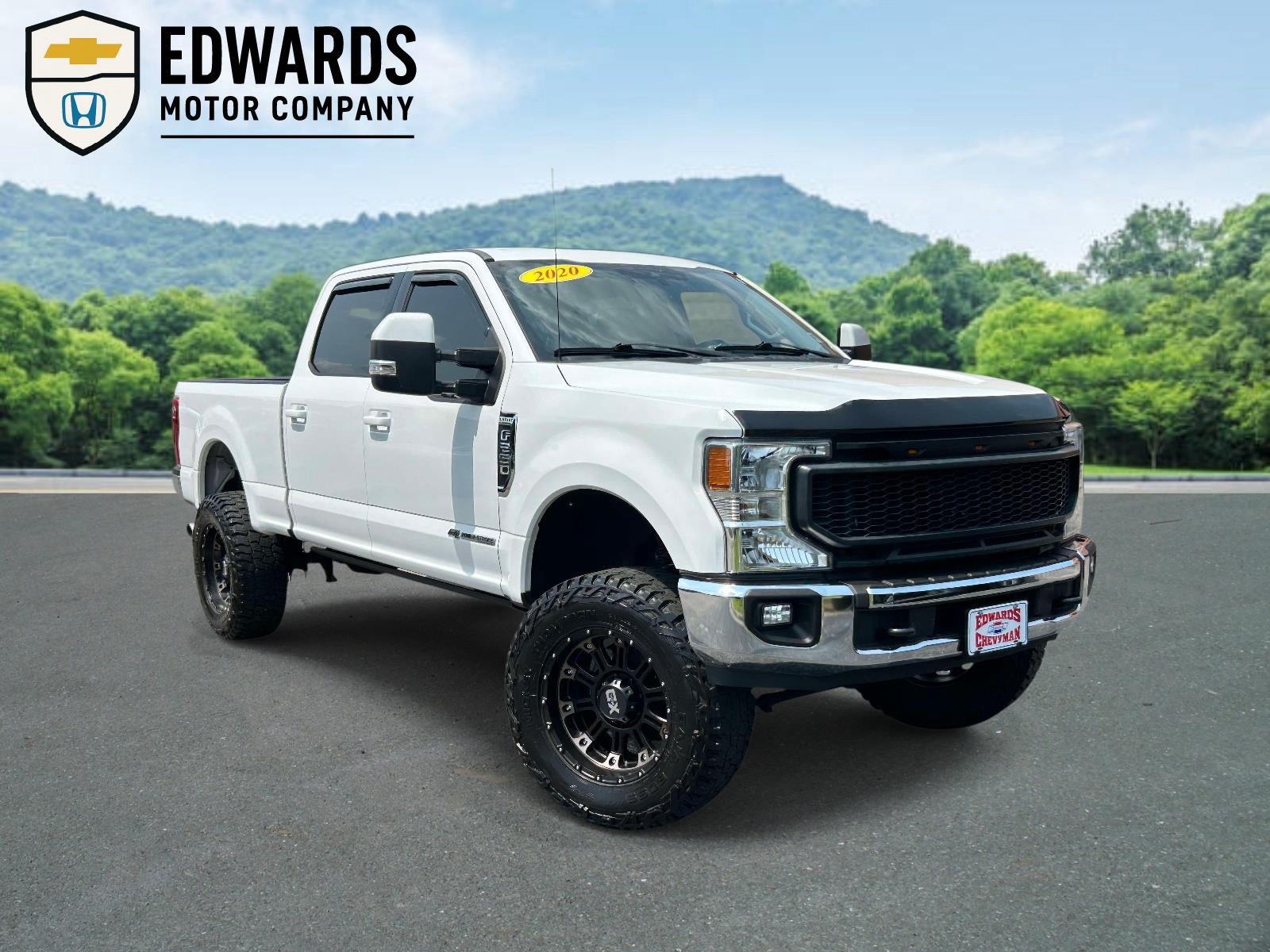 Oxford White 2020 Ford F-250 Super Duty Pickup Truck Four-Wheel Drive 6-Speed Automatic