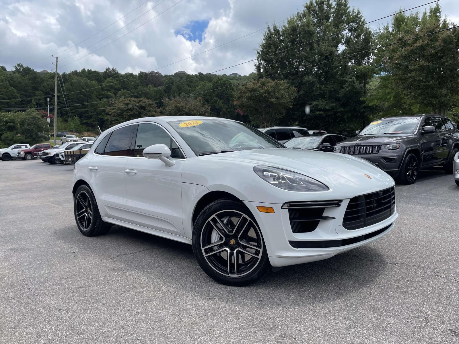 Carrara White Metallic 2021 Porsche Macan SUV / Crossover All-Wheel Drive Automatic