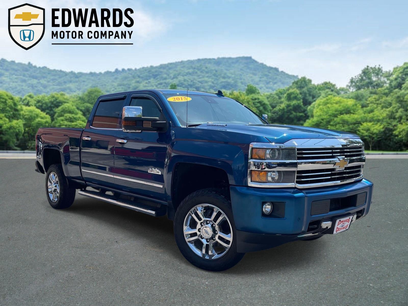 Deep Ocean Blue Metallic 2015 Chevrolet Silverado 2500HD Pickup Truck Four-Wheel Drive 6-Speed Automatic