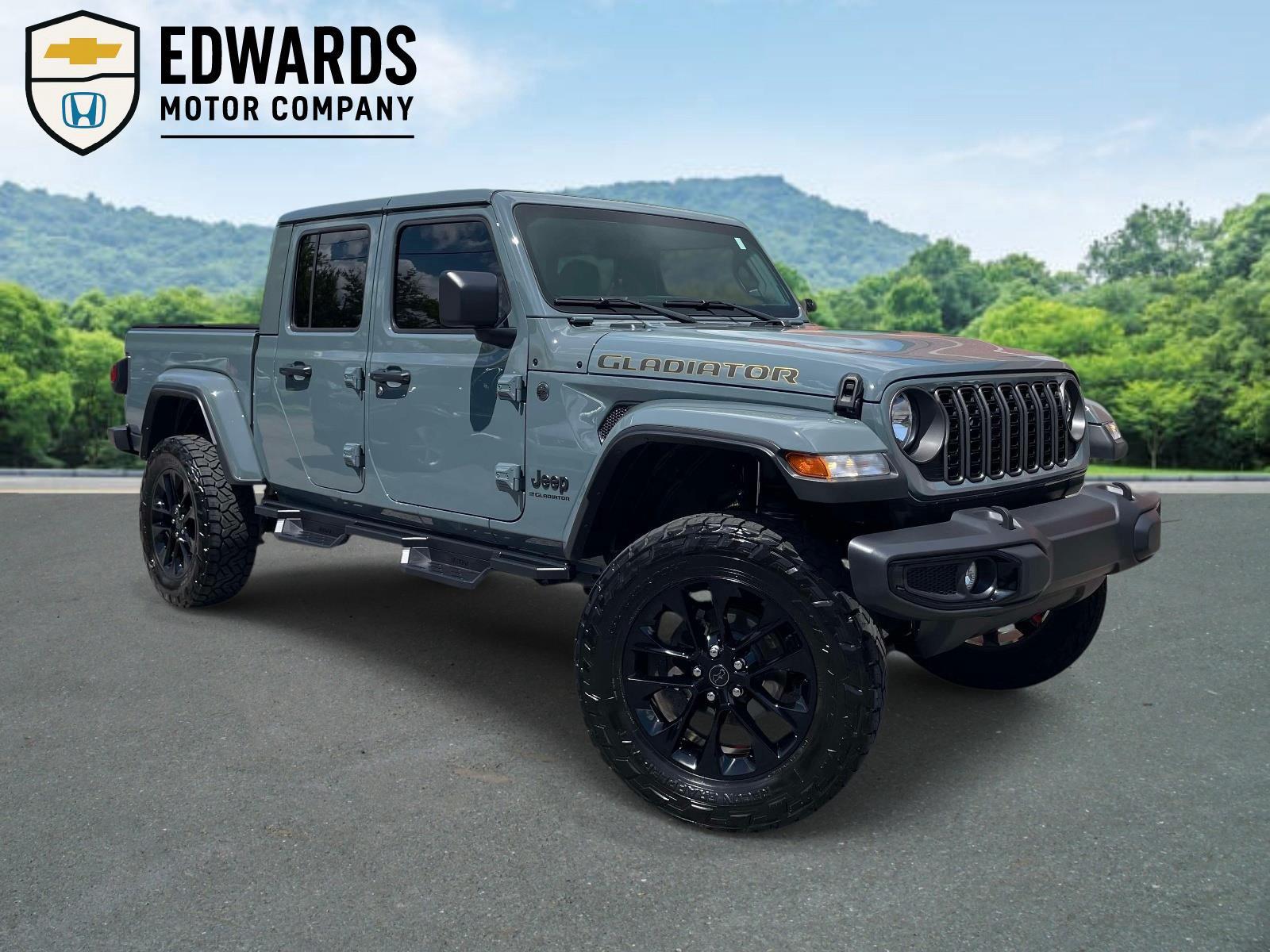 Anvil Clear Coat 2024 Jeep Gladiator Pickup Truck Four-Wheel Drive Automatic