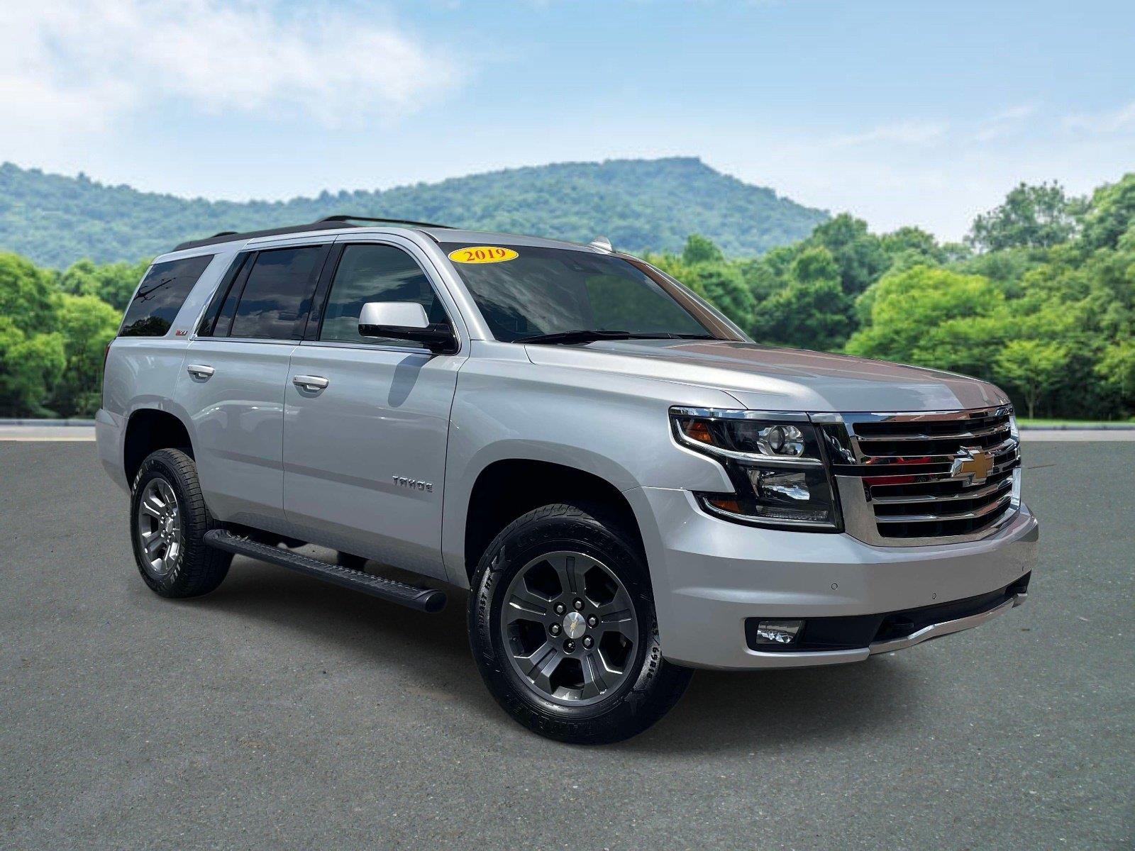Silver Ice Metallic 2019 Chevrolet Tahoe SUV / Crossover Four-Wheel Drive 6-Speed Automatic