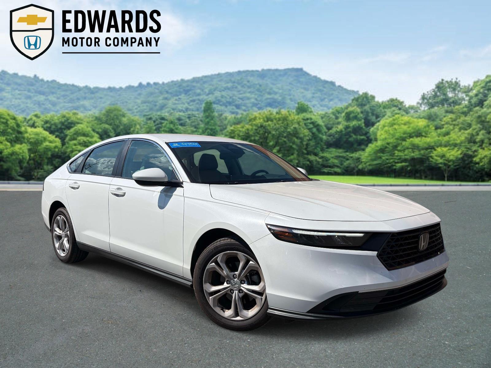 Platinum White Pearl 2025 Honda Accord Sedan Front-Wheel Drive Continuously Variable Transmission