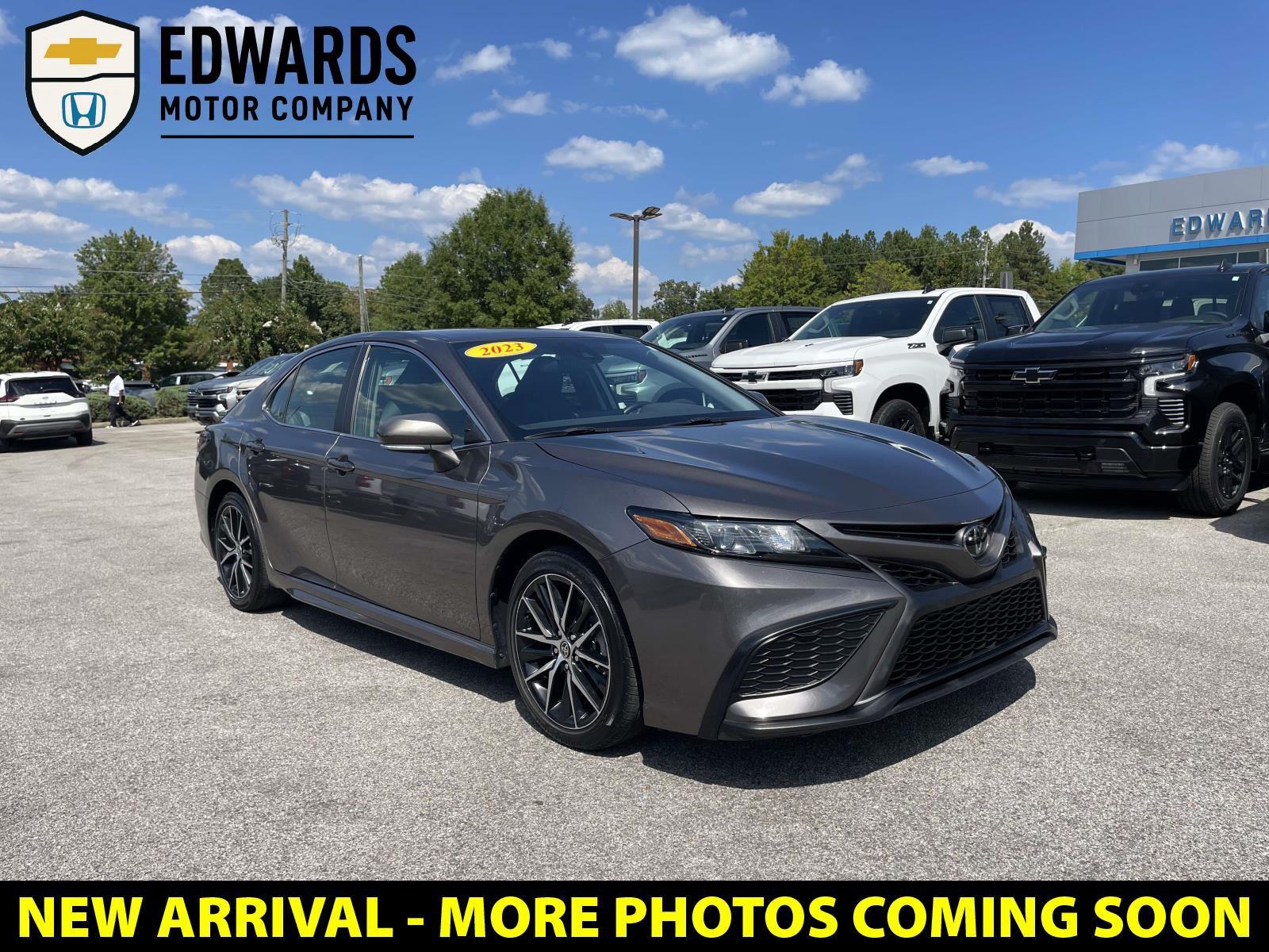 2023 Toyota Camry SE FWD