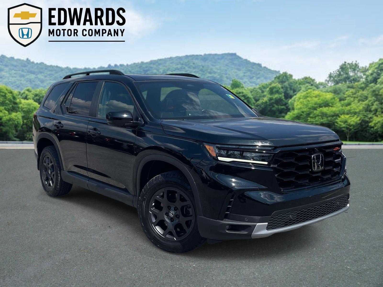 Crystal Black Pearl 2025 Honda Pilot SUV / Crossover All-Wheel Drive Automatic