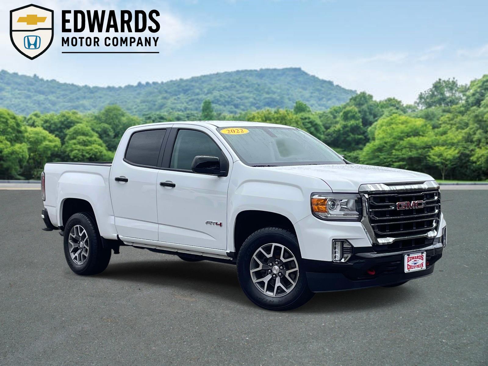2022 GMC Canyon AT4 Crew Cab 4WD with Cloth