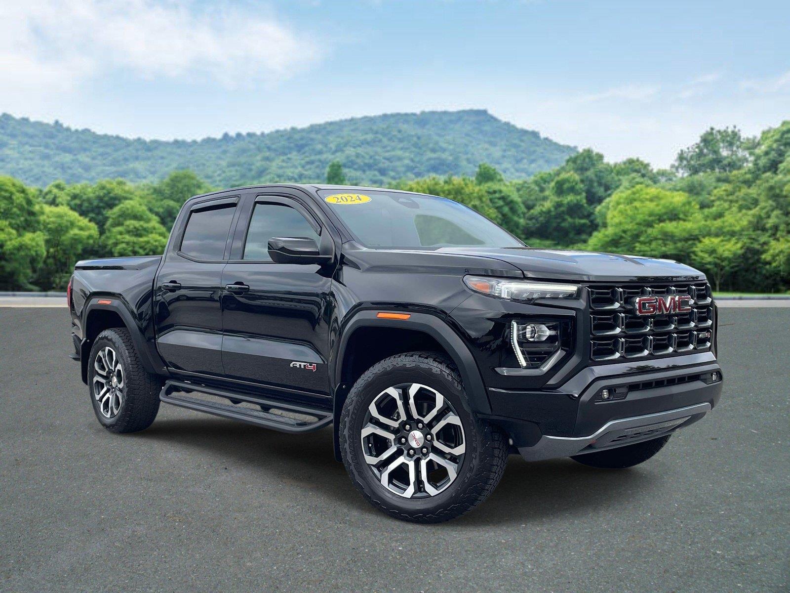 2024 GMC Canyon AT4 Crew Cab 4WD
