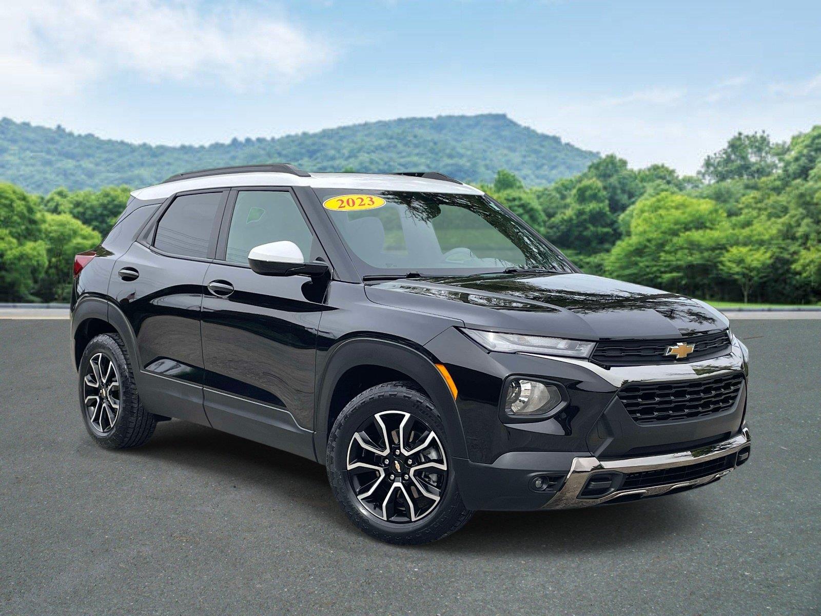 Mosaic Black Metallic 2023 Chevrolet Trailblazer SUV / Crossover Front-Wheel Drive Continuously Variable Transmission