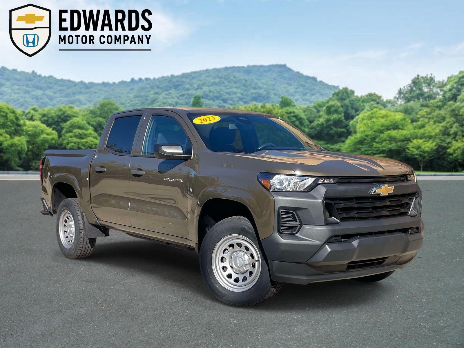 Harvest Bronze Metallic 2023 Chevrolet Colorado Pickup Truck 4X2 8-Speed Automatic