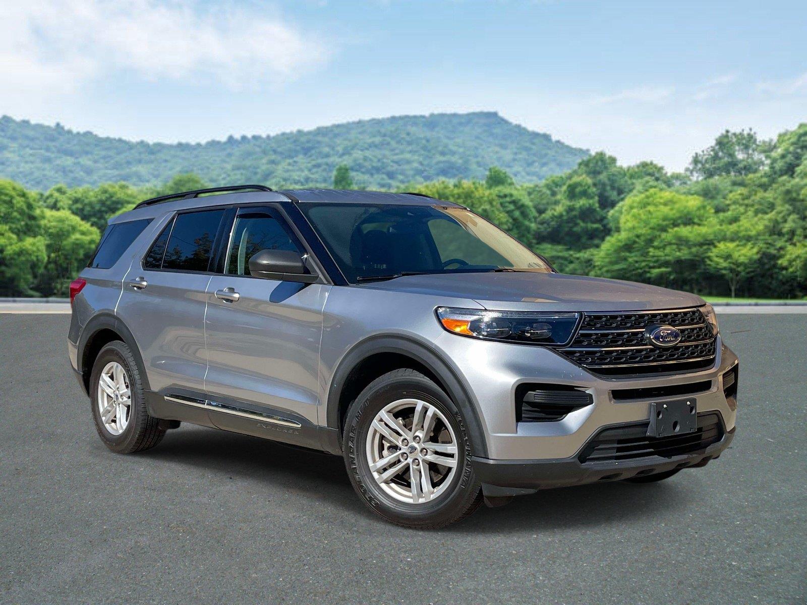 2022 Ford Explorer XLT RWD