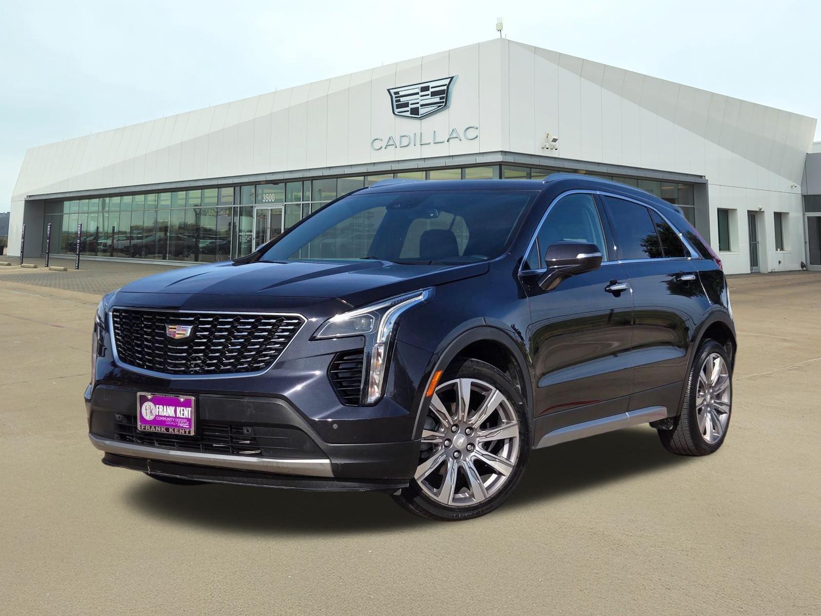  2022 Cadillac XT4 Premium Luxury FWD   