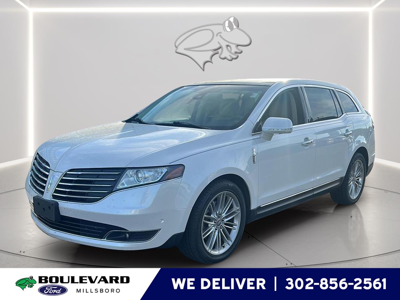 White Platinum Metallic Tri-Coat 2019 Lincoln MKT Reserve AWD SUV / Crossover All-Wheel Drive 6-Speed Automatic