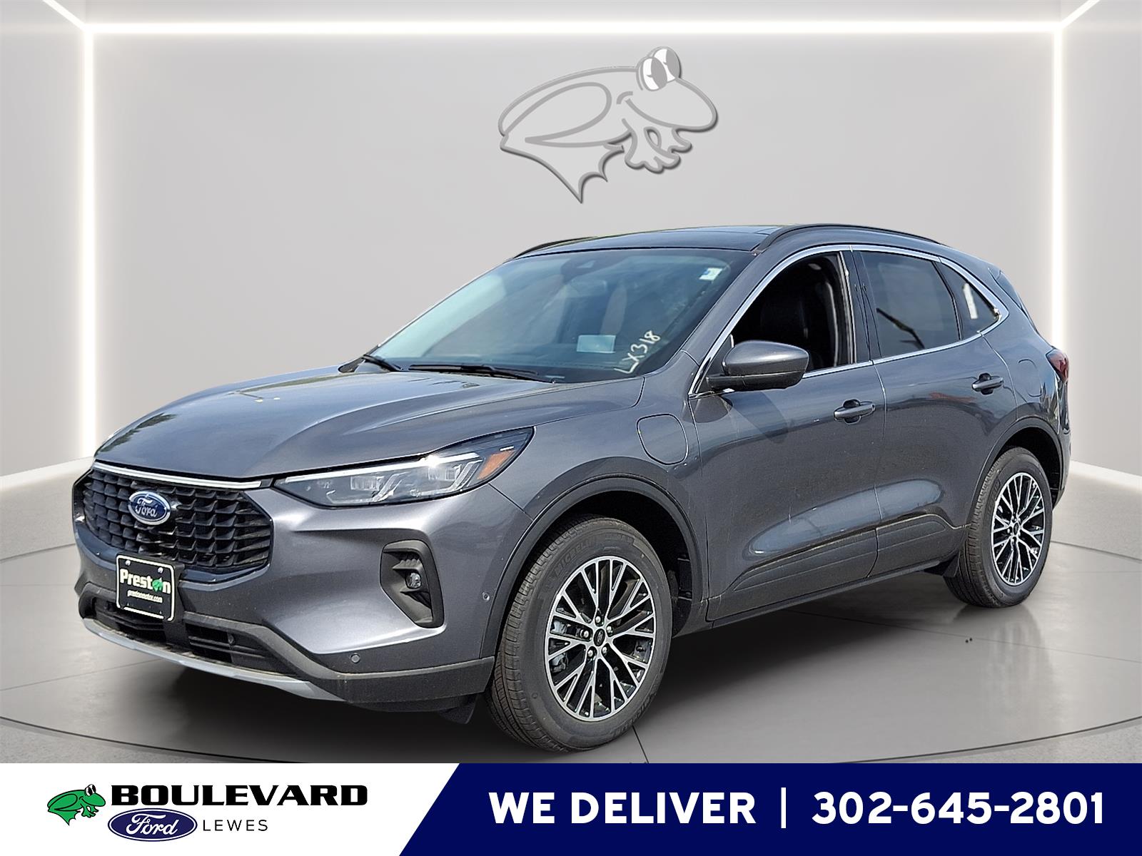 Carbonized Gray 2024 Ford Escape Hybrid Plug-in SUV / Crossover Front-Wheel Drive Continuously Variable Transmission