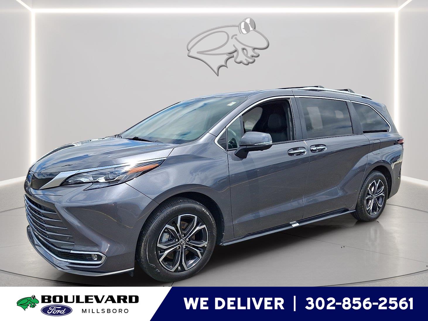 2025 Toyota Sienna Platinum 7-Passenger AWD