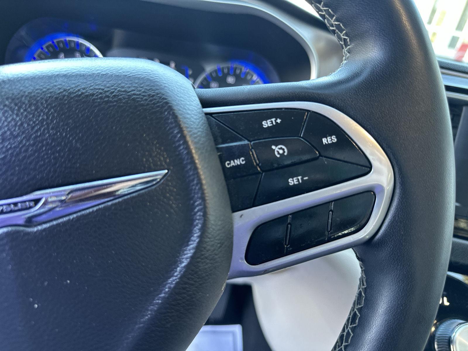2023 Chrysler Voyager LX photo 17