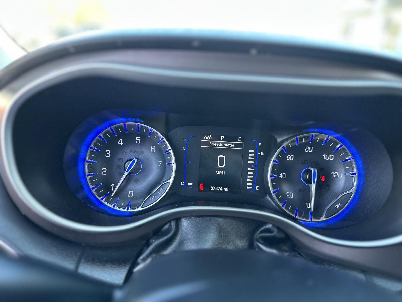 2023 Chrysler Voyager LX photo 22