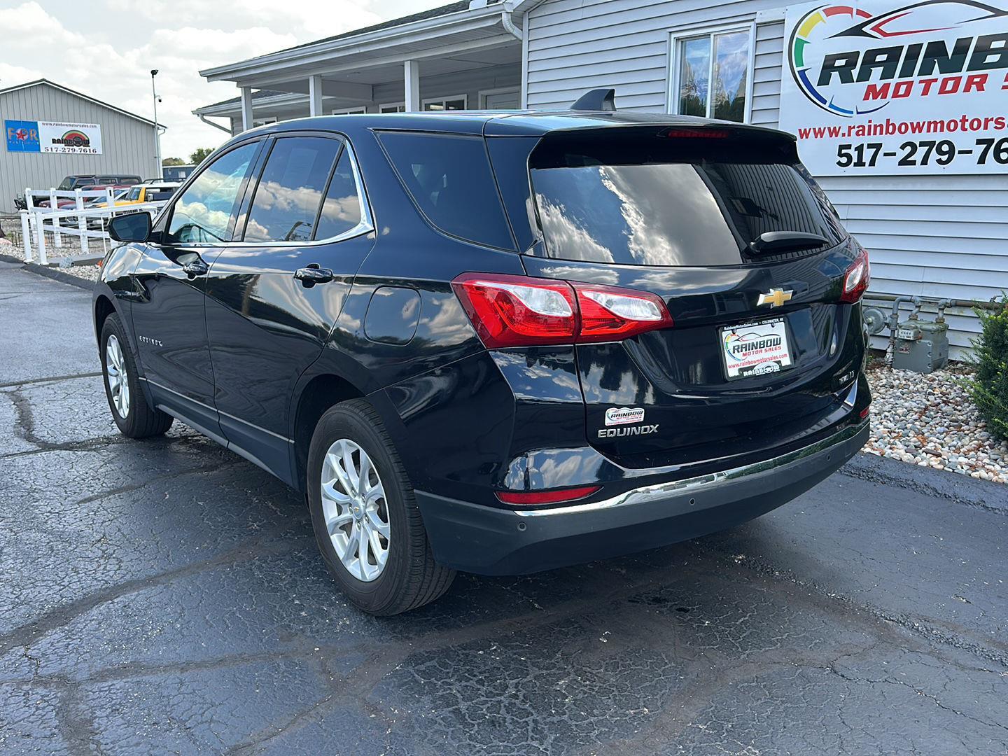 2020 Chevrolet Equinox LT photo 2