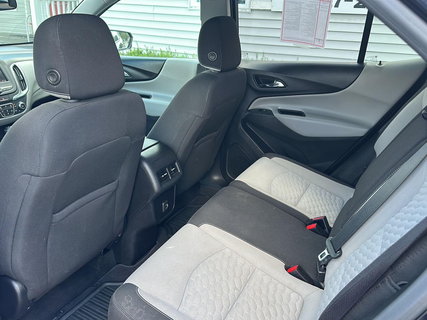 2020 Chevrolet Equinox LT photo 5