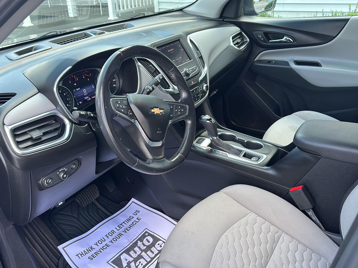 2020 Chevrolet Equinox LT photo 8