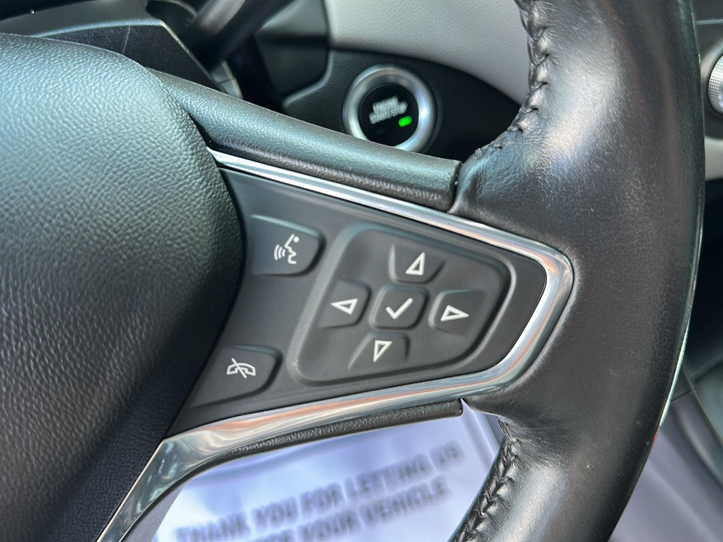 2020 Chevrolet Equinox LT photo 12