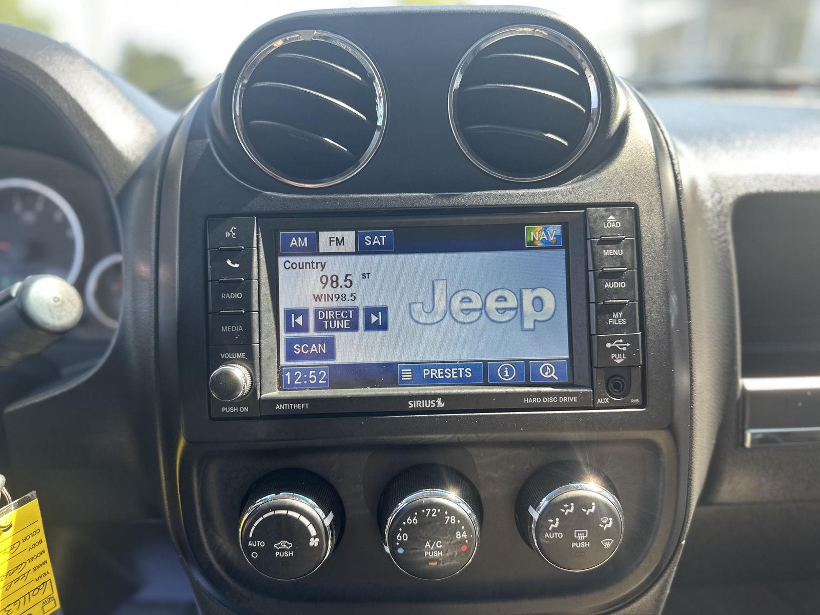 2012 Jeep Compass Limited photo 15
