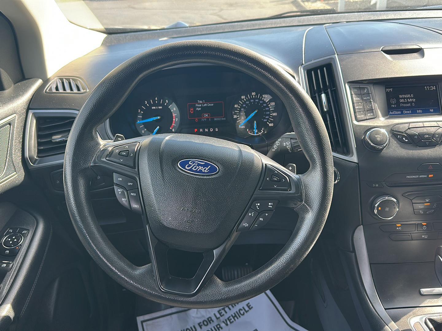 2017 Ford Edge SE photo 10