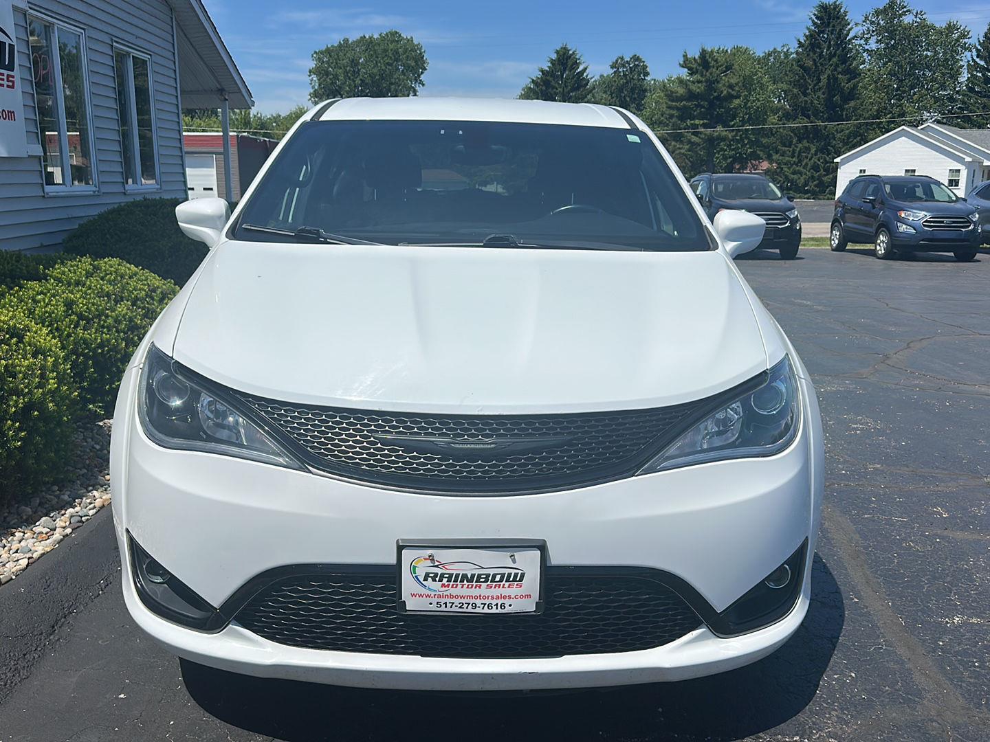 2018 Chrysler Pacifica Touring Plus's photo