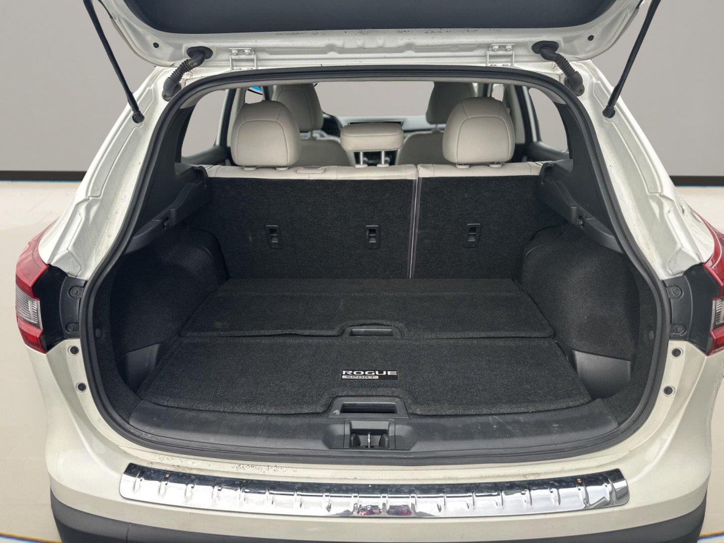 2022 Nissan Rogue Sport SV - Photo 4