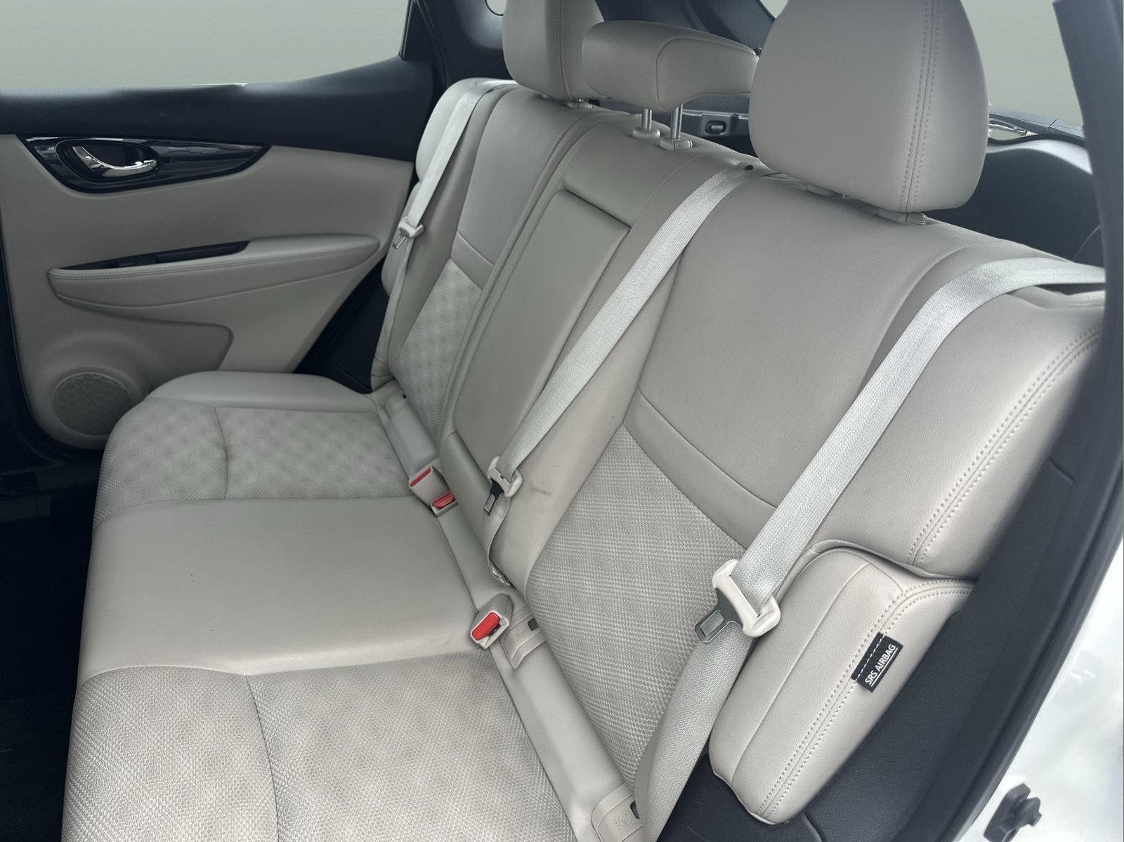 2022 Nissan Rogue Sport SV - Photo 12