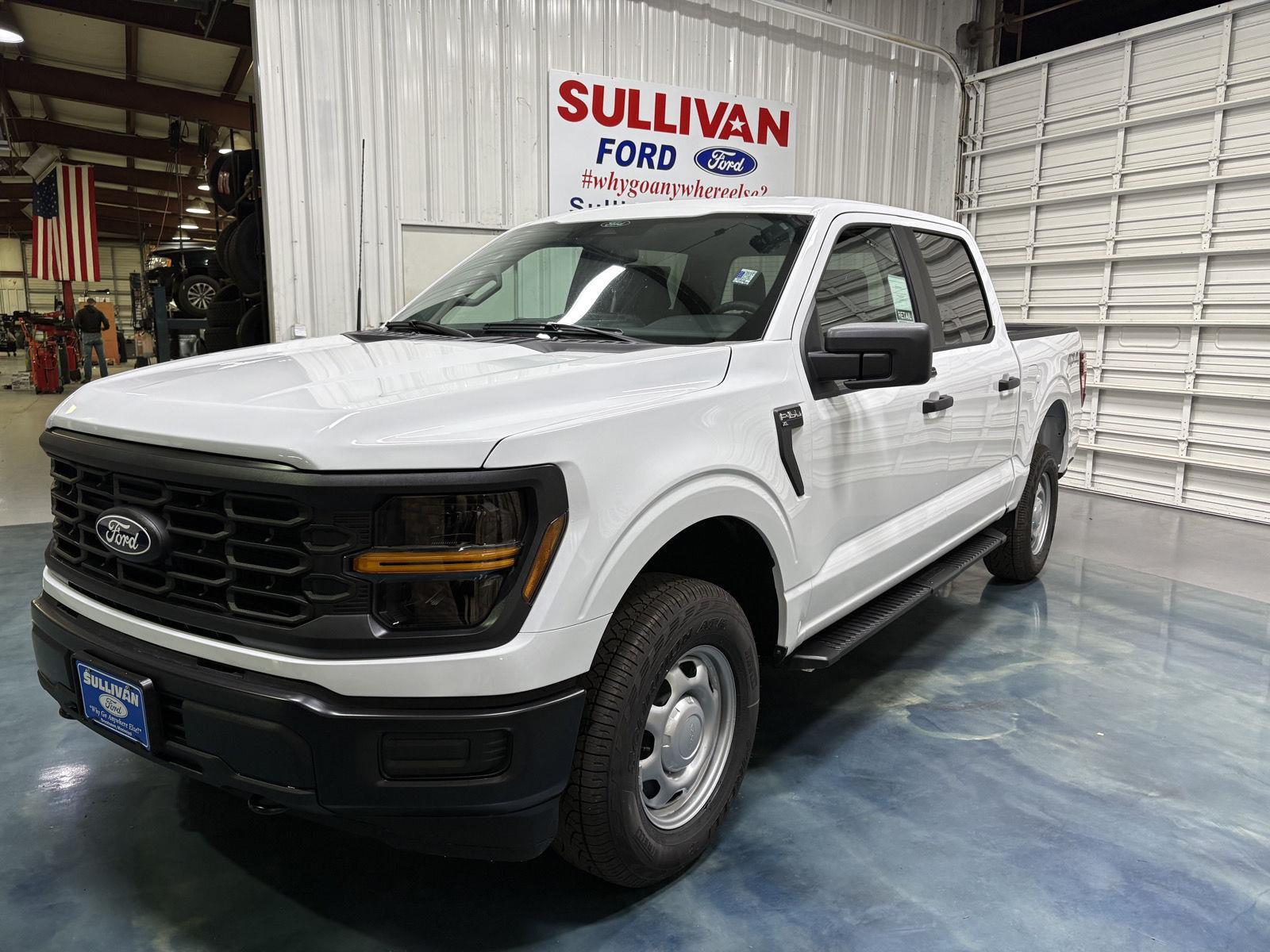Oxford White 2026 Ford F-150 XL SuperCrew 4WD Pickup Truck Four-Wheel Drive Automatic