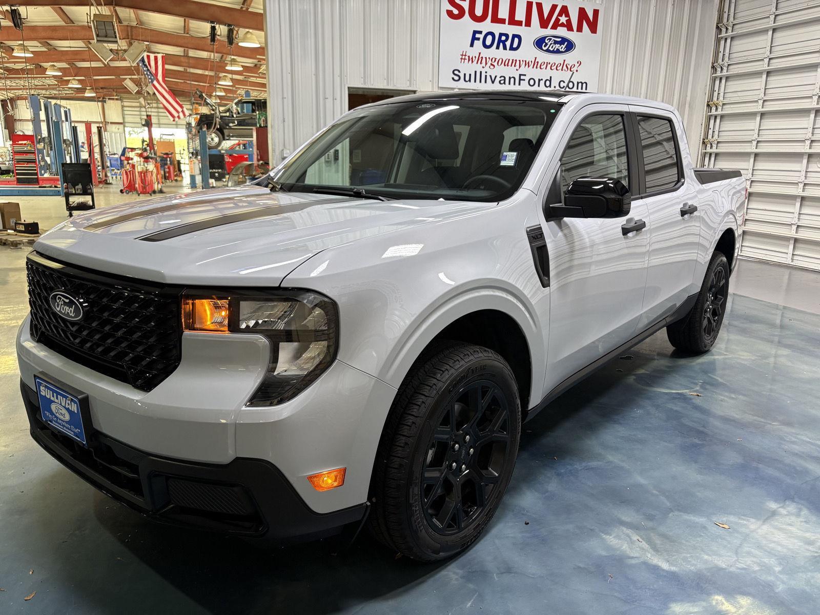 Space White Metallic 2026 Ford Maverick Pickup Truck All-Wheel Drive Continuously Variable Transmission