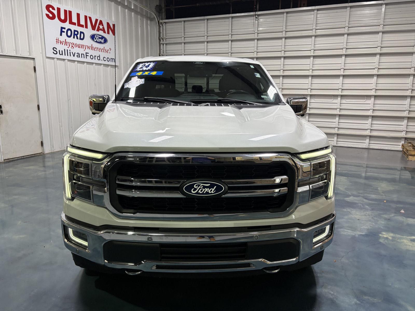 View vehicle photo 2