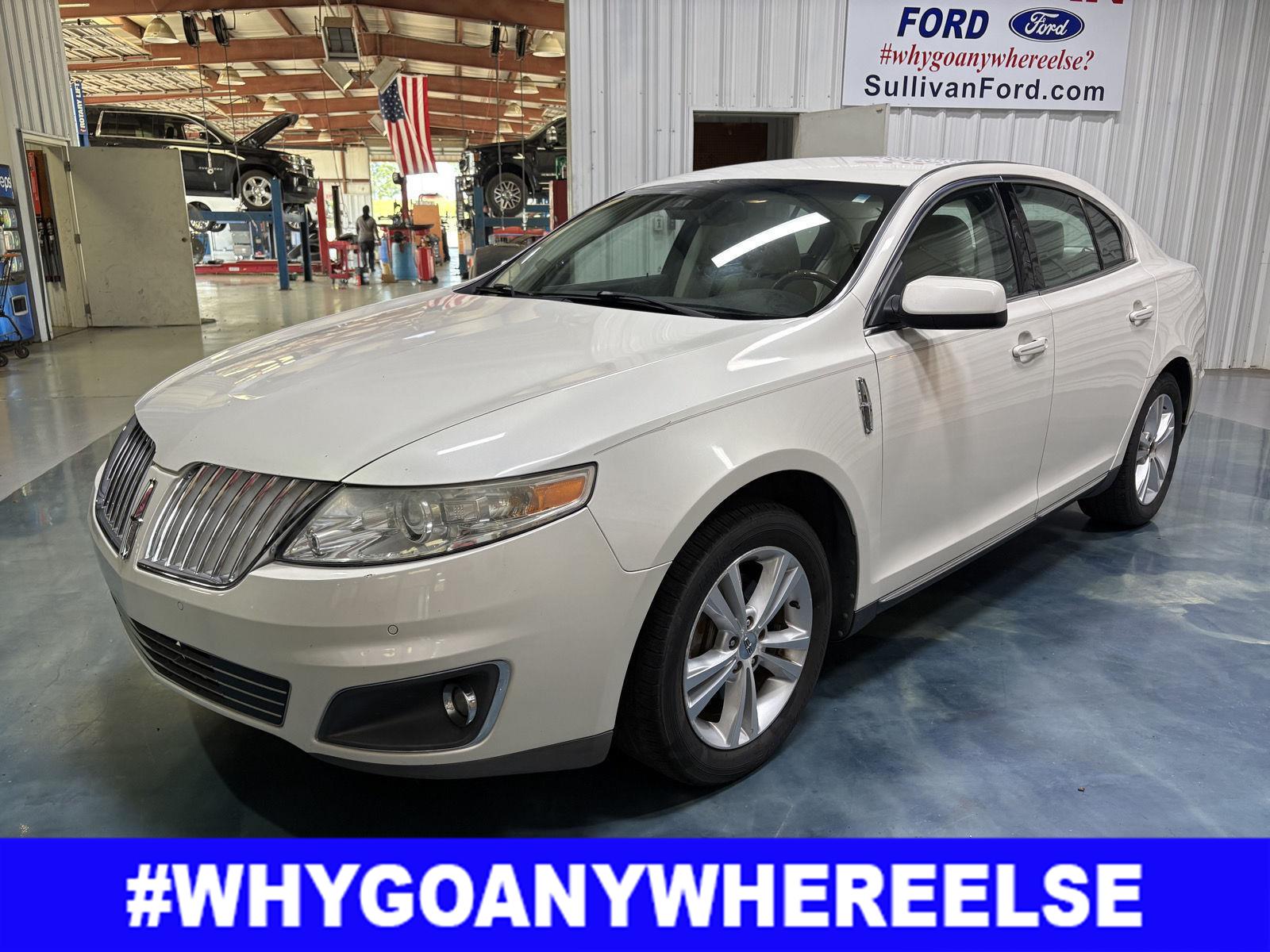 White 2009 Lincoln MKS Sedan Sedan Front-Wheel Drive 6-Speed Automatic