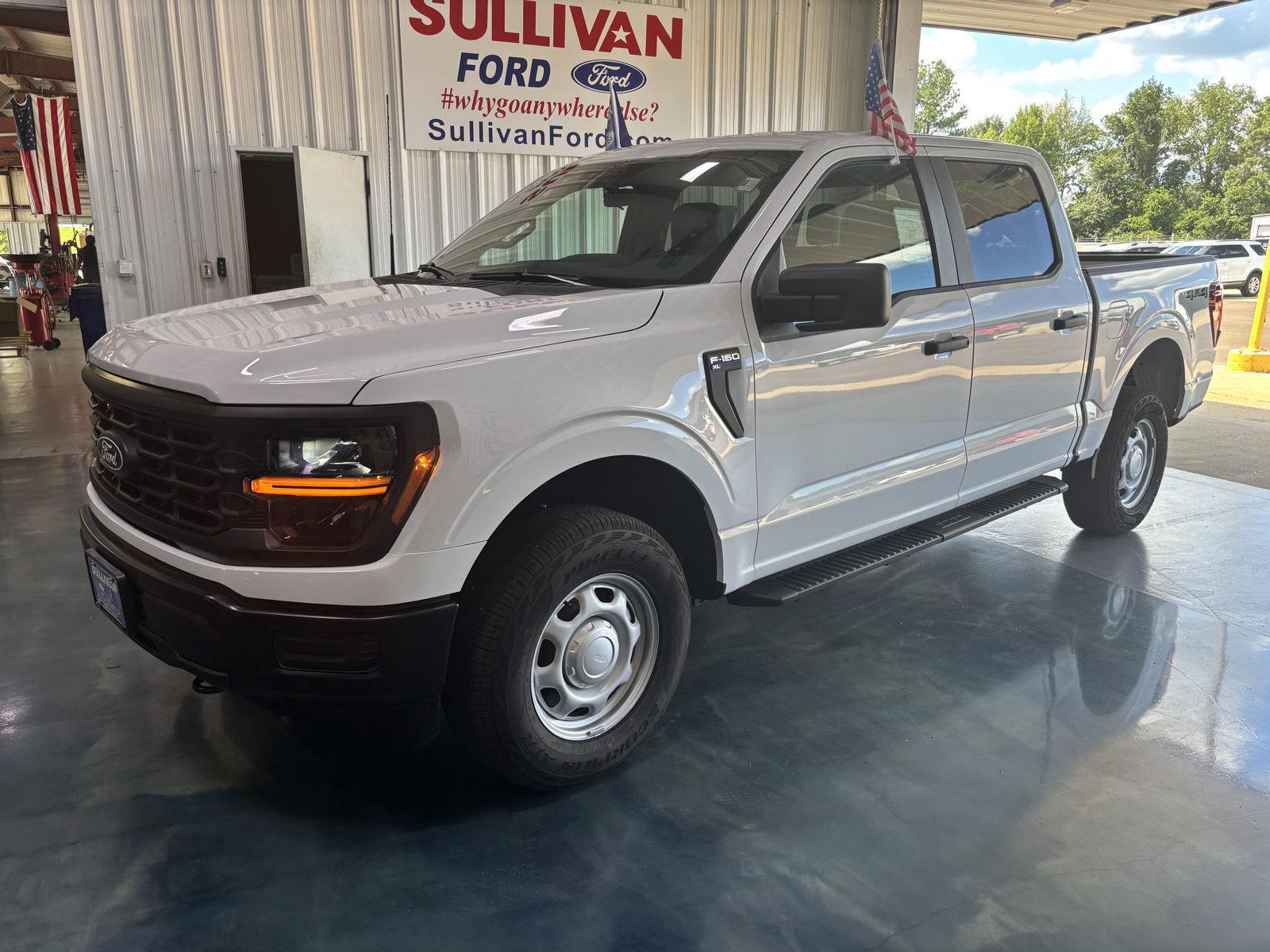 Oxford White 2026 Ford F-150 Pickup Truck Four-Wheel Drive Automatic