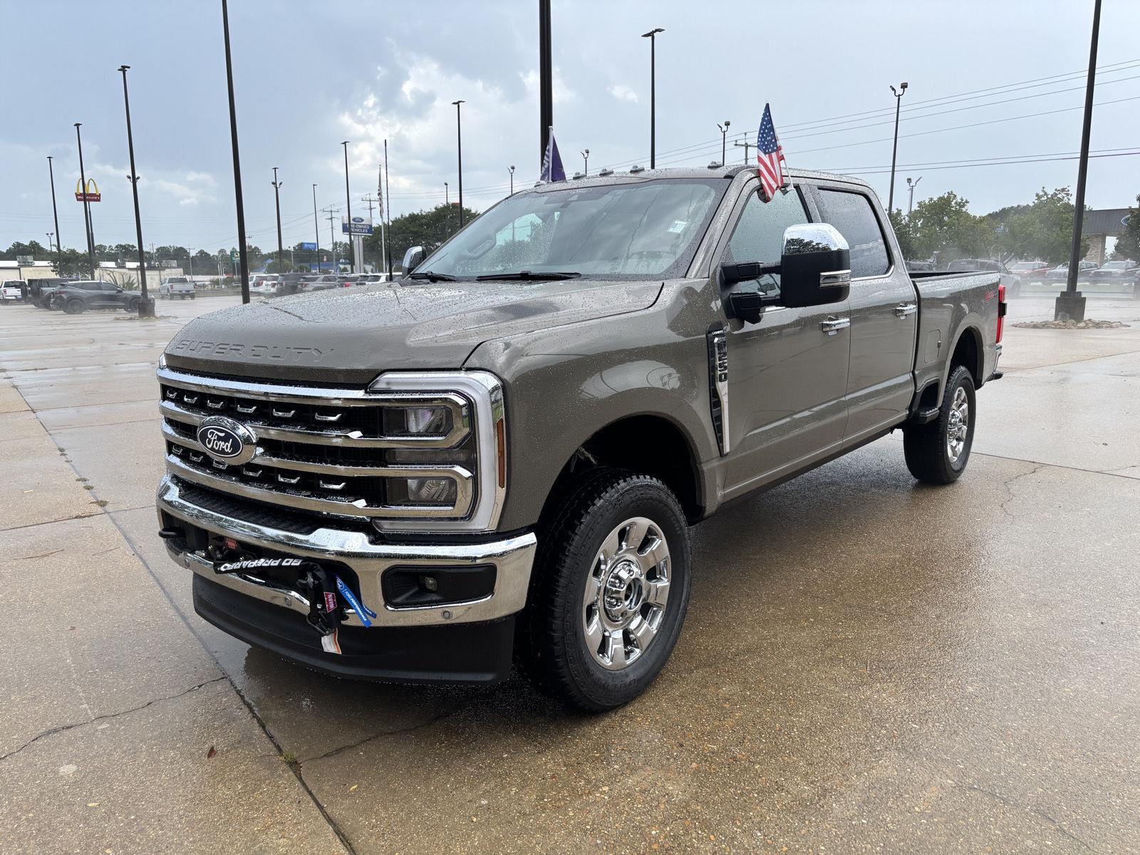 Marsh Gray 2027 Ford F-250 Super Duty Pickup Truck Four-Wheel Drive Automatic