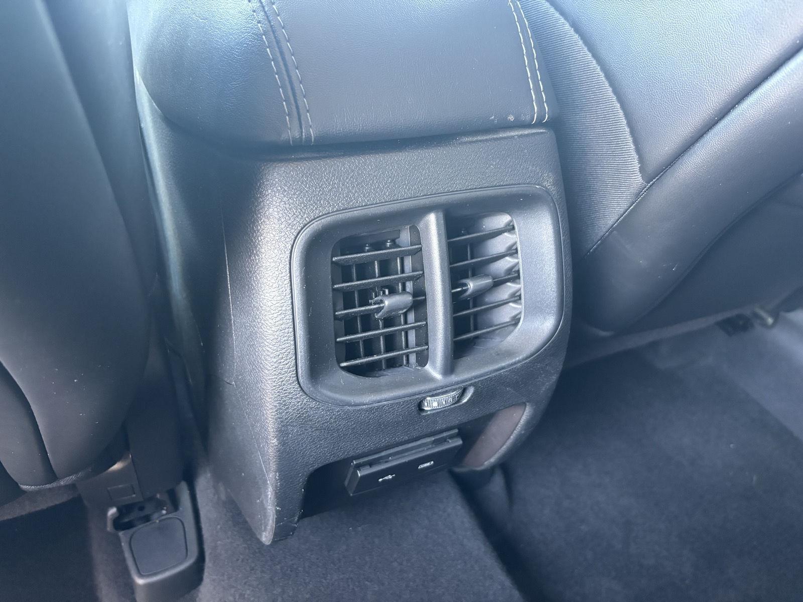 Used 2019 Diamond Black Crystal Pearlcoa Jeep Latitude Plus image 28