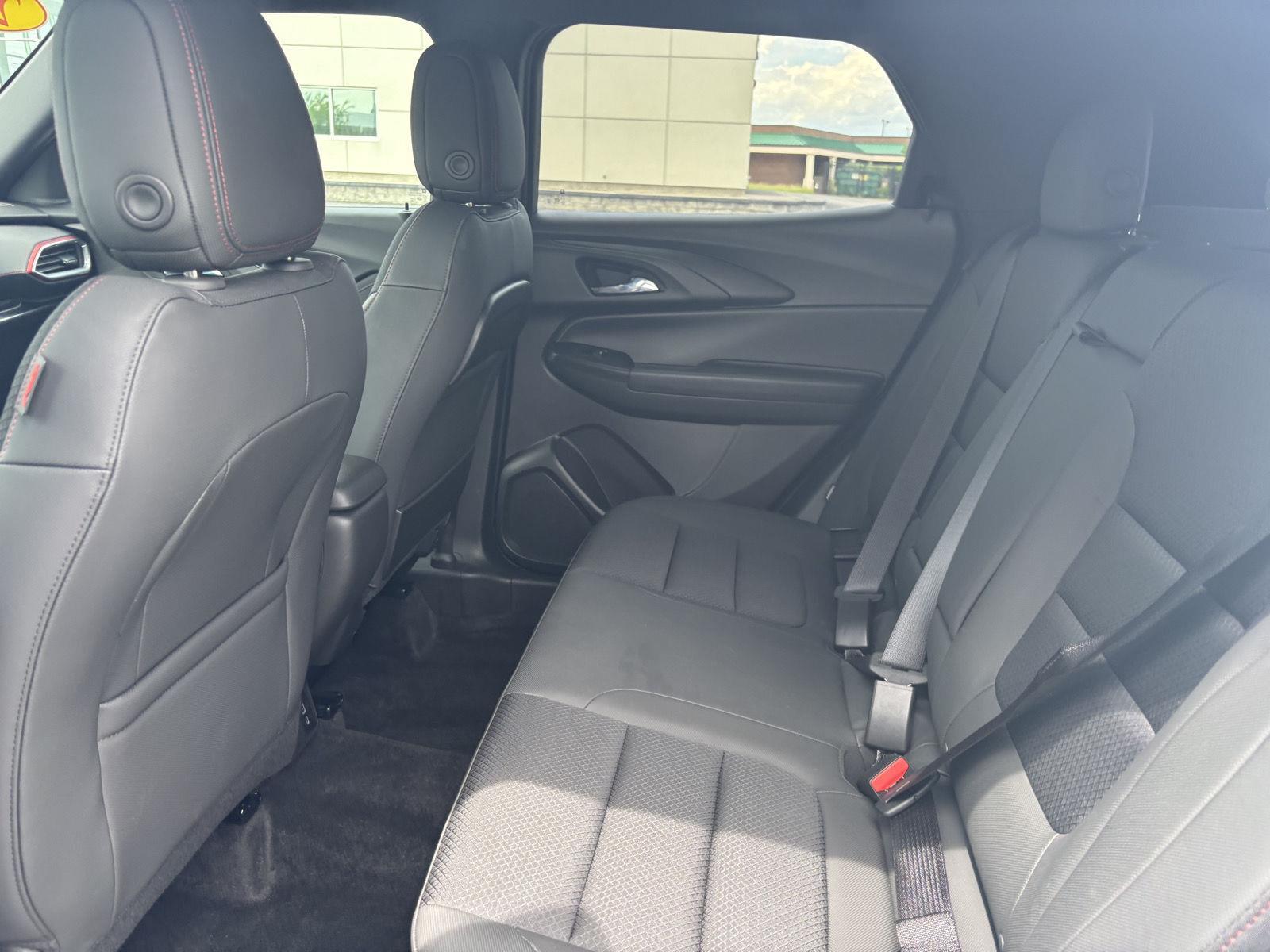 Used 2023 Summit White Chevrolet RS image 32