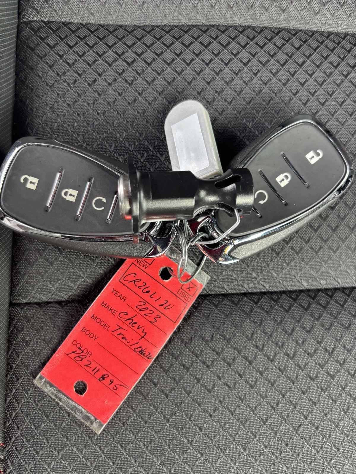 Used 2023 Summit White Chevrolet RS image 36