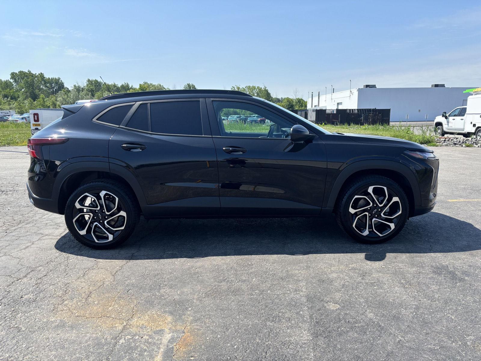 Used 2024 Black Metallic Chevrolet 2RS image 8