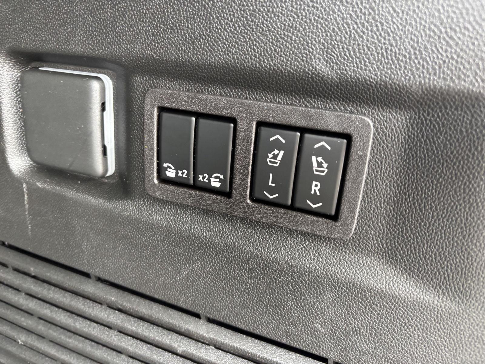 Used 2023 Sterling Gray Metallic Chevrolet Z71 image 40