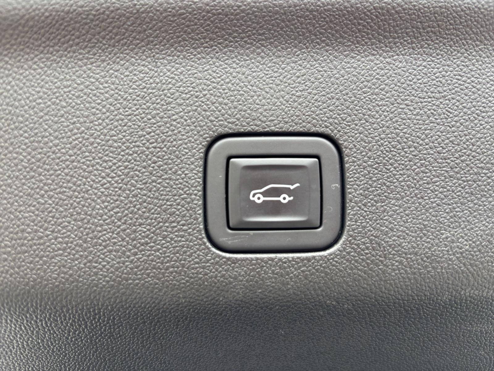 Used 2023 Sterling Gray Metallic Chevrolet Z71 image 41