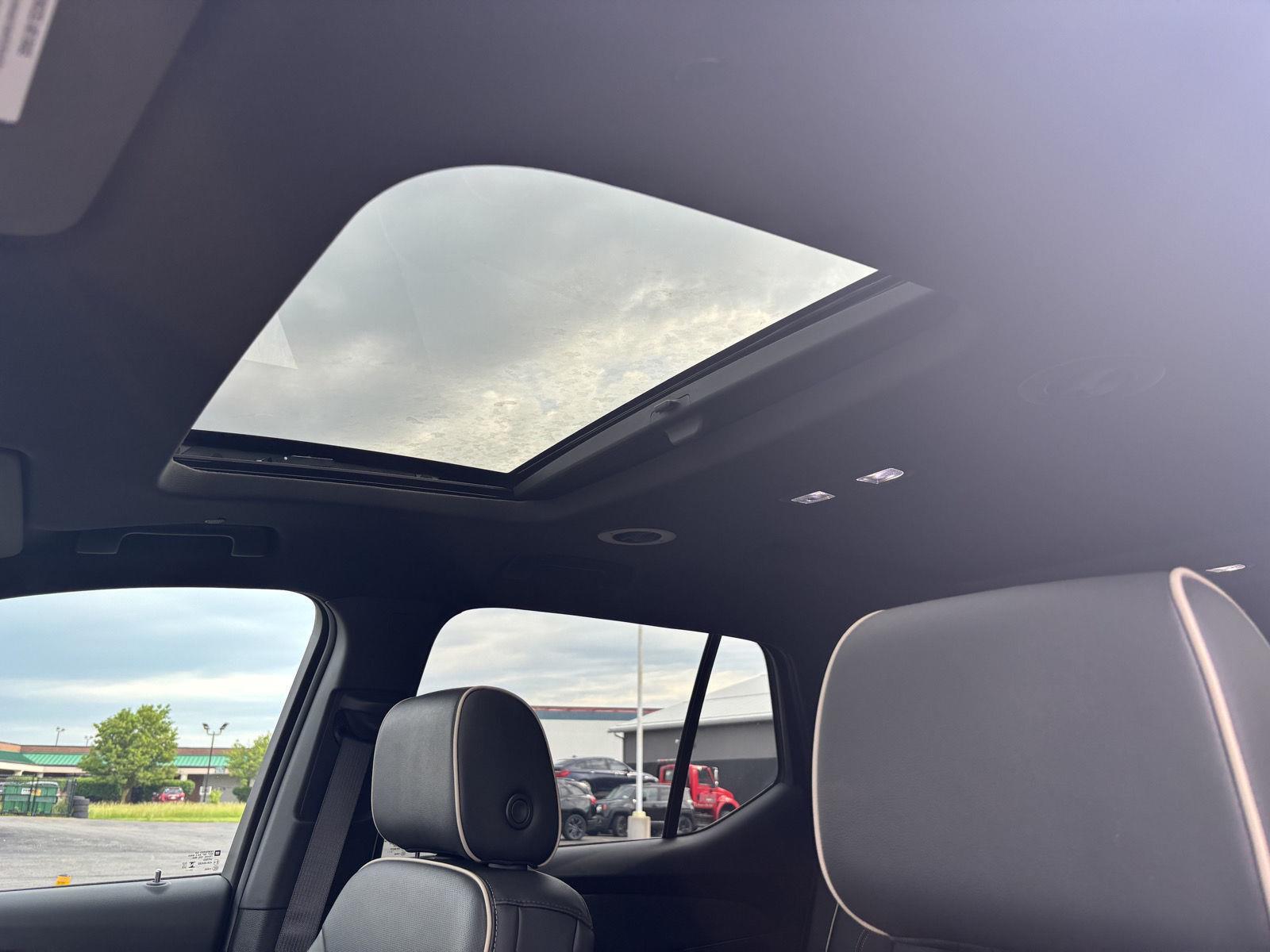 Used 2023 Black Metallic Chevrolet Premier image 18