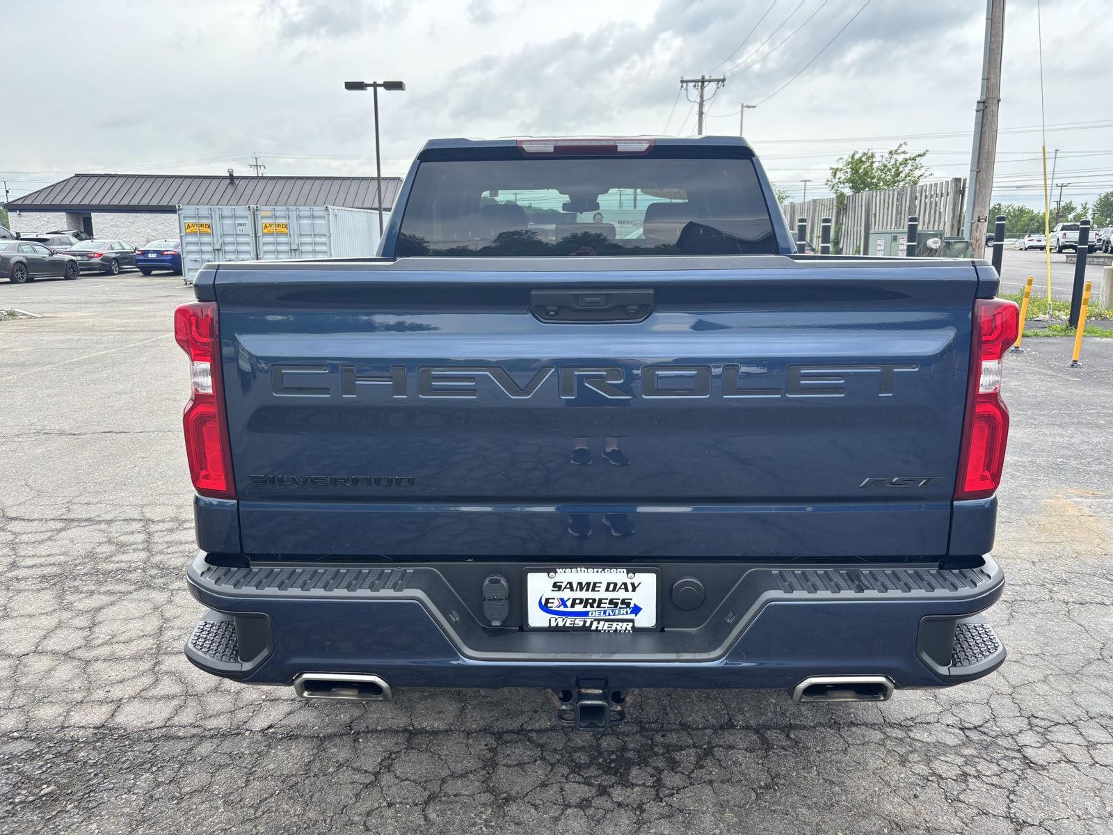 Used 2022 Blue Metallic Chevrolet RST image 6