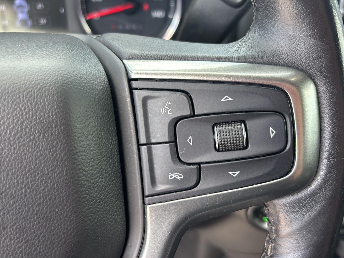 Used 2019 Silver Ice Metallic Chevrolet LT image 18