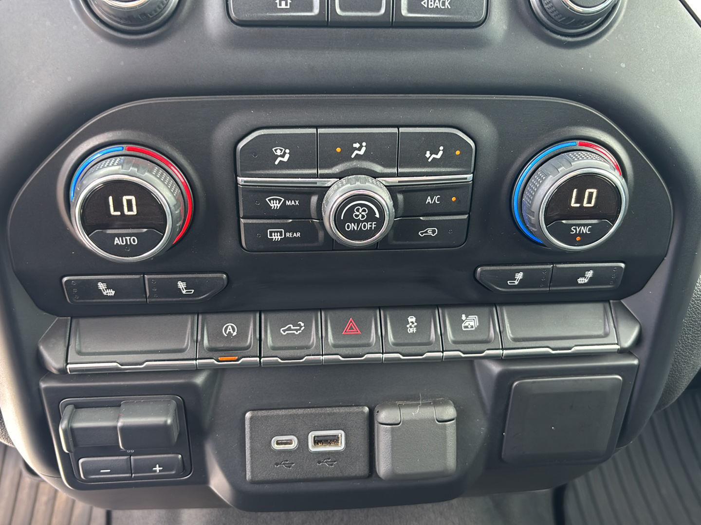 Used 2019 Silver Ice Metallic Chevrolet LT image 23