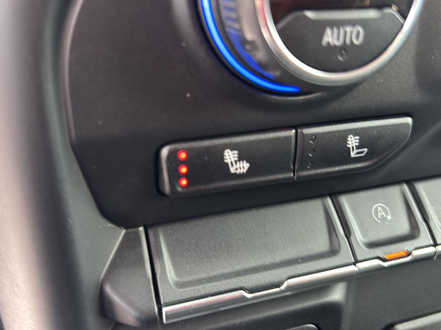 Used 2019 Silver Ice Metallic Chevrolet LT image 24