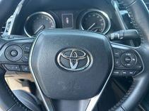 Used 2018 Celestial Silver Metallic Toyota SE image 9
